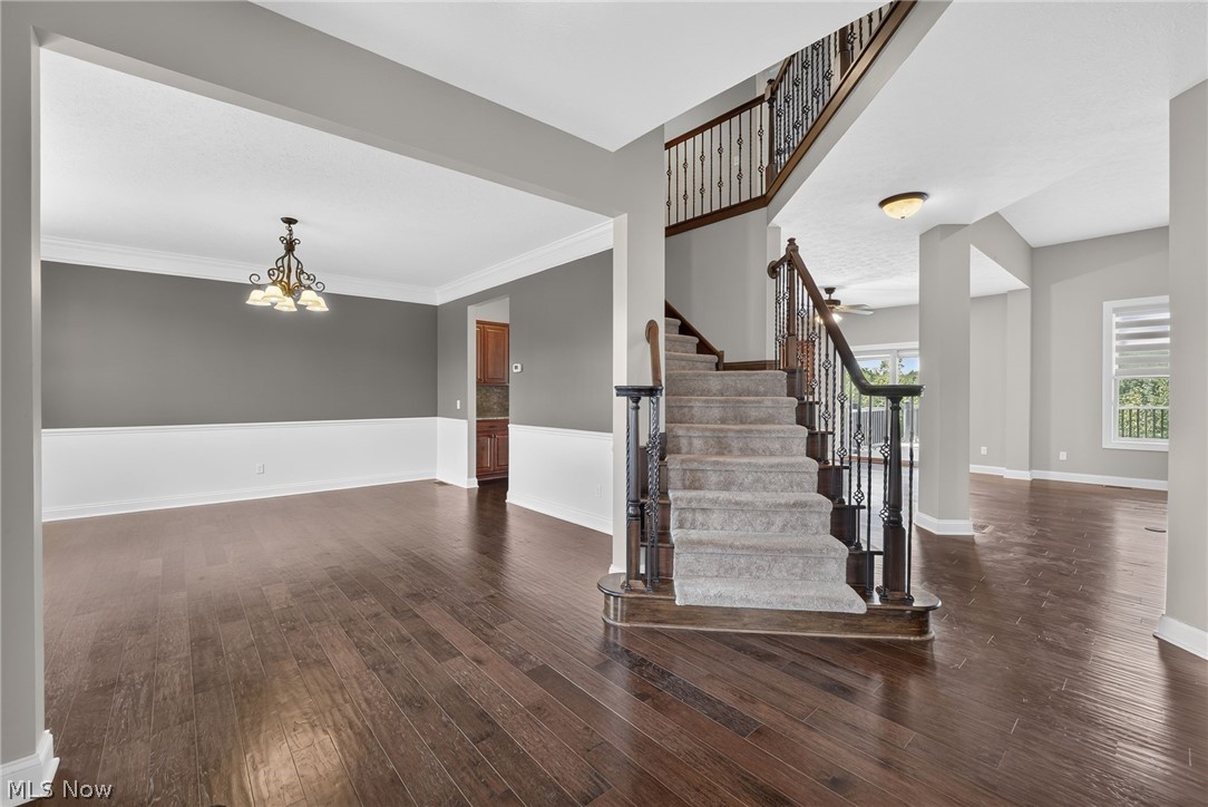 22334 Pinnacle Point Strongsville, OH 44149 - Photo 4 of 50