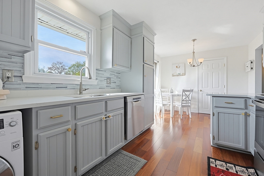 2 Theresa Road Stoneham, MA 02180 - Photo 7 of 29