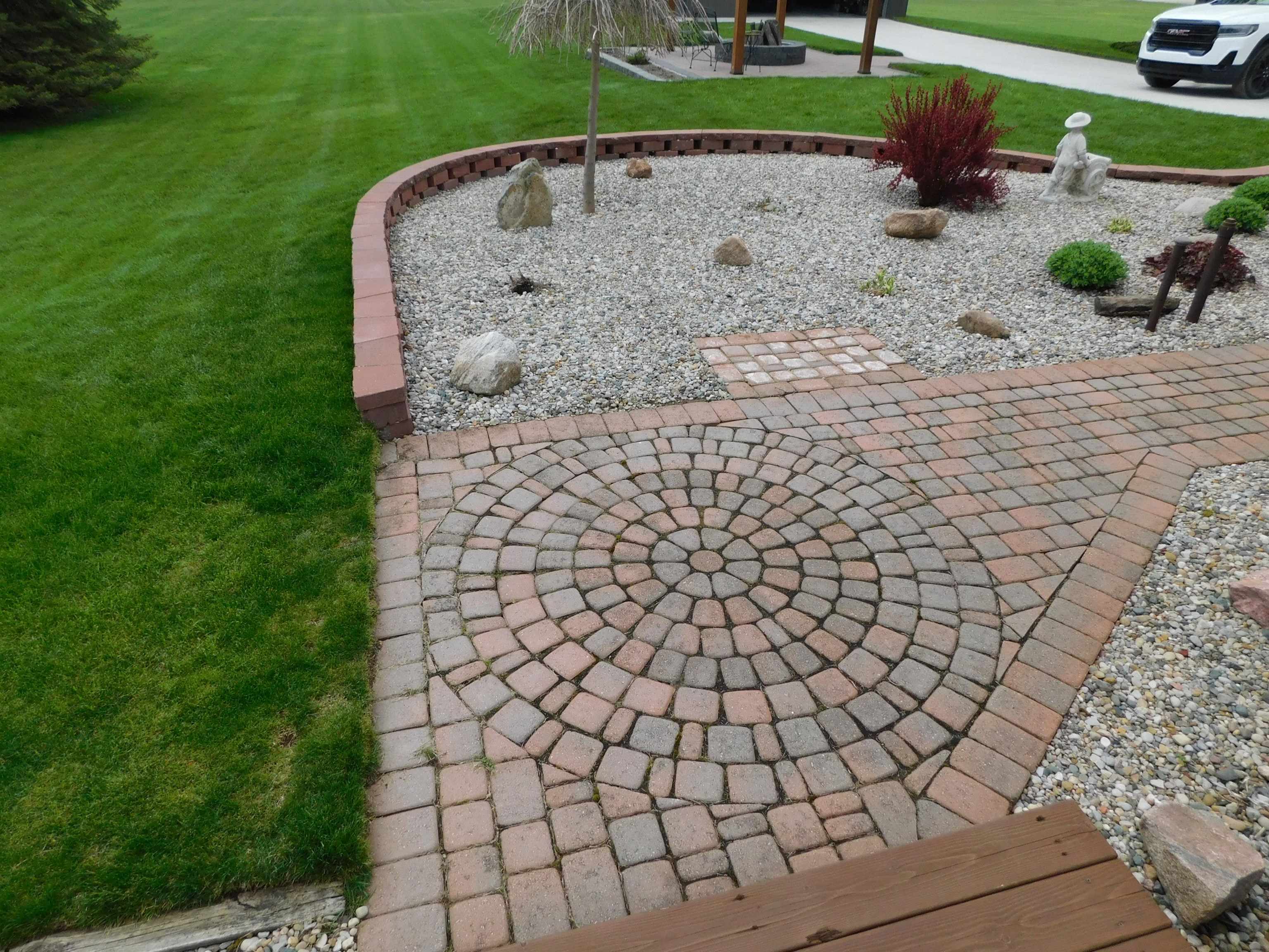 5030 Cochrane Road Almont, MI 48003 - Photo 27 of 36 Paver Design