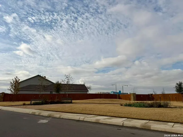 $1,800 | 10642 Vesta Curve, San Antonio, TX 78224