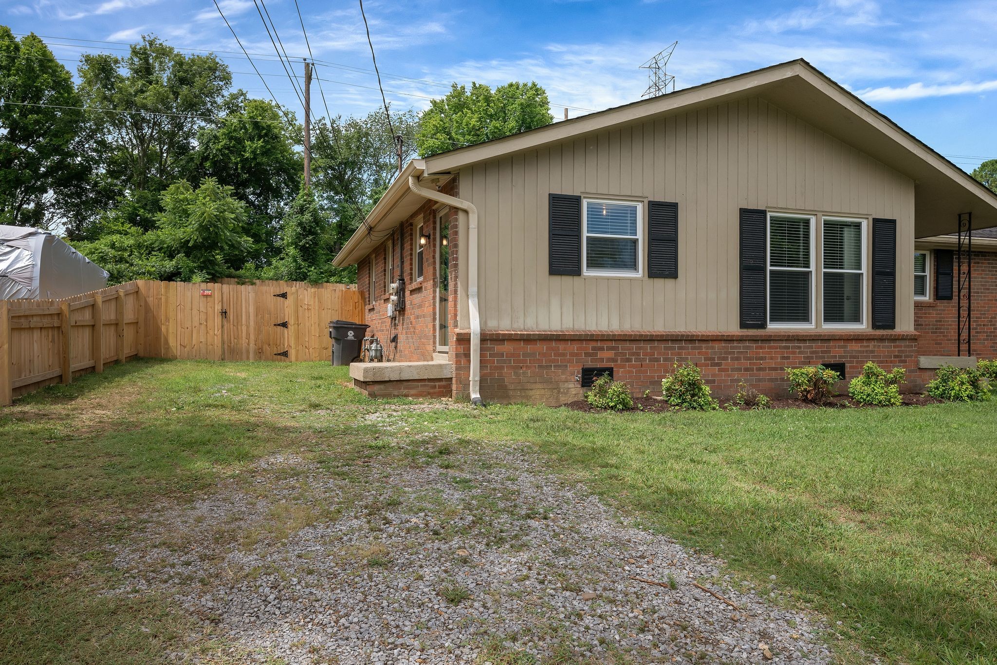 7439 George Gaines Road Nashville, TN 37221 - Photo 3 of 27 Gallery Image 3