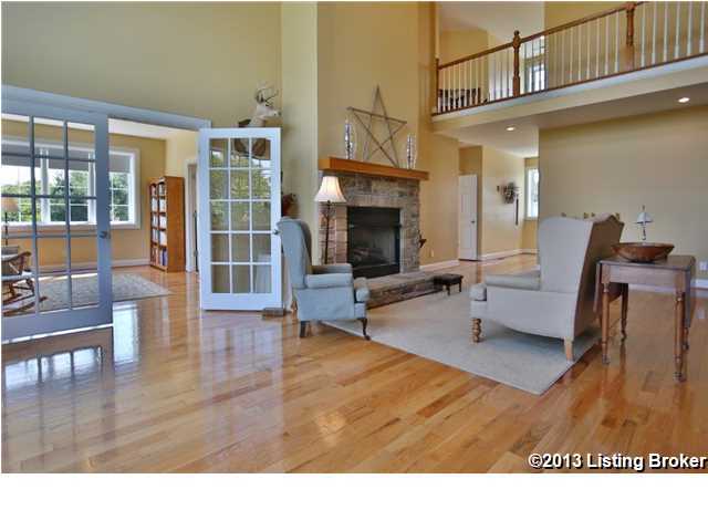 4201 Old Routt Road Louisville, KY 40299 - Photo 8 of 36 Great room