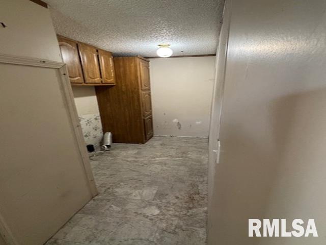 3430 North Peoria Road, Unit 16 Springfield, IL 62702 - Photo 8 of 14