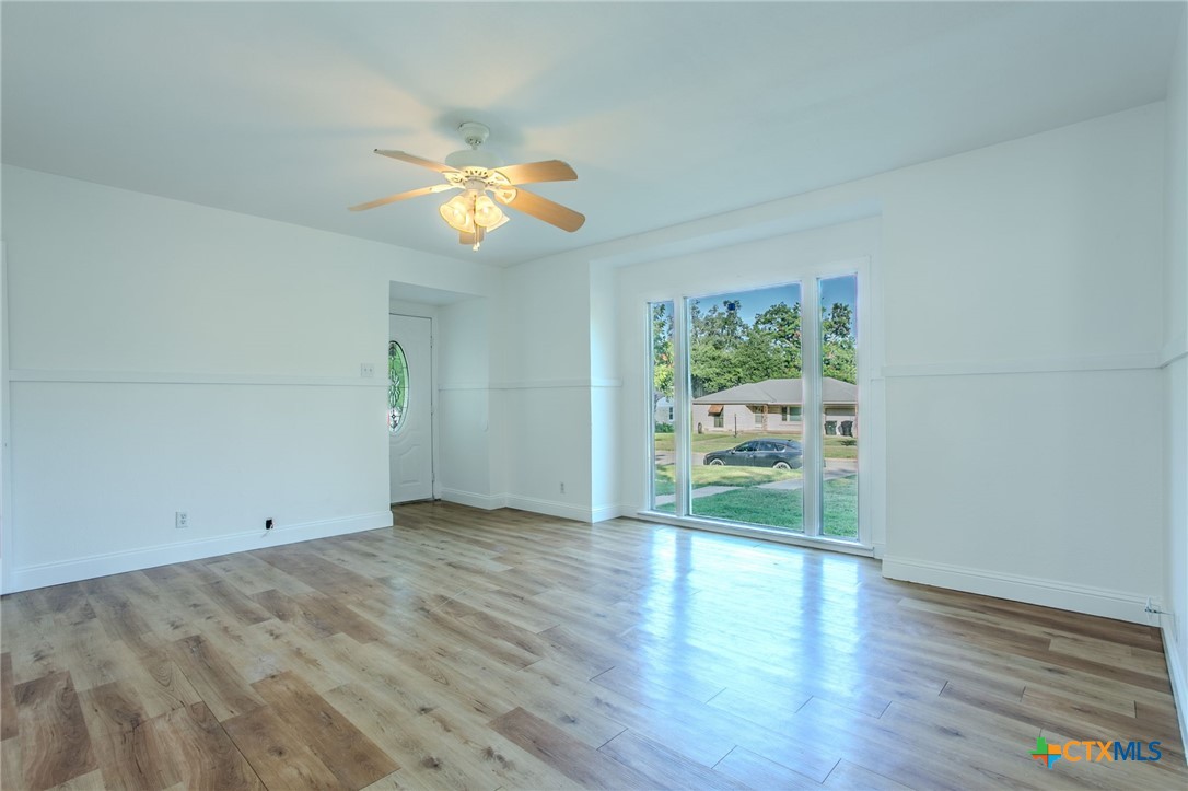 1809 South 13th Street Temple, TX 76504 - Photo 4 of 27