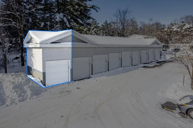 $235,000 | 114 Pilgrim Drive, Unit 9, Wisconsin Dells, WI 53965