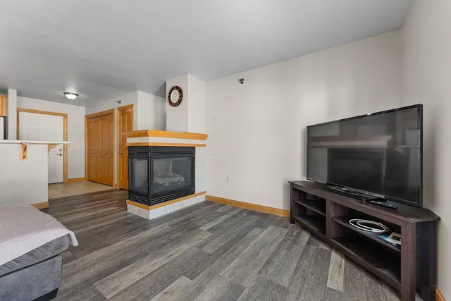 $235,000 | 114 Pilgrim Drive, Unit 9, Wisconsin Dells, WI 53965