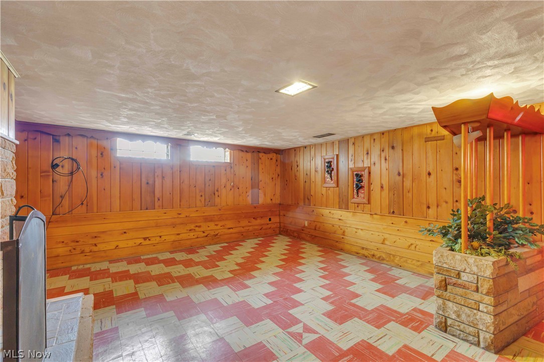 5500 North Ridge Road Madison, OH 44057 - Photo 25 of 49 Basement Bar Room