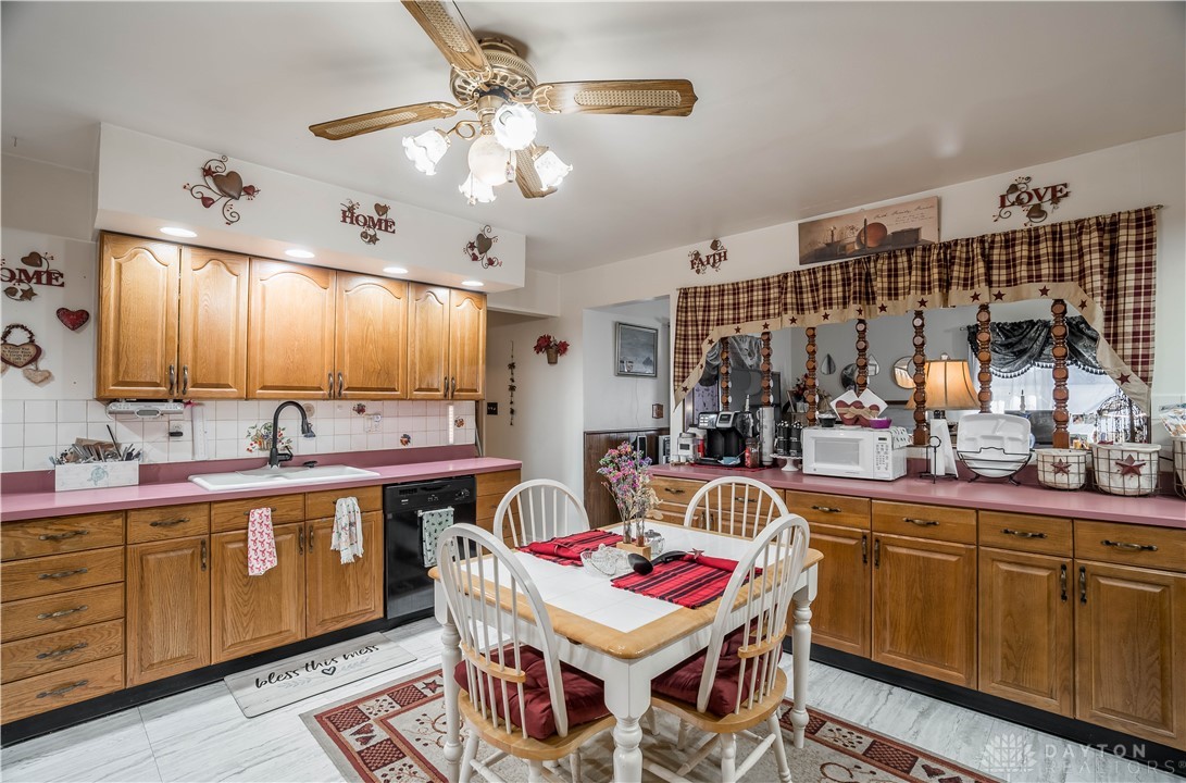 1500 North Snyder Road Dayton, OH 45417 - Photo 8 of 37