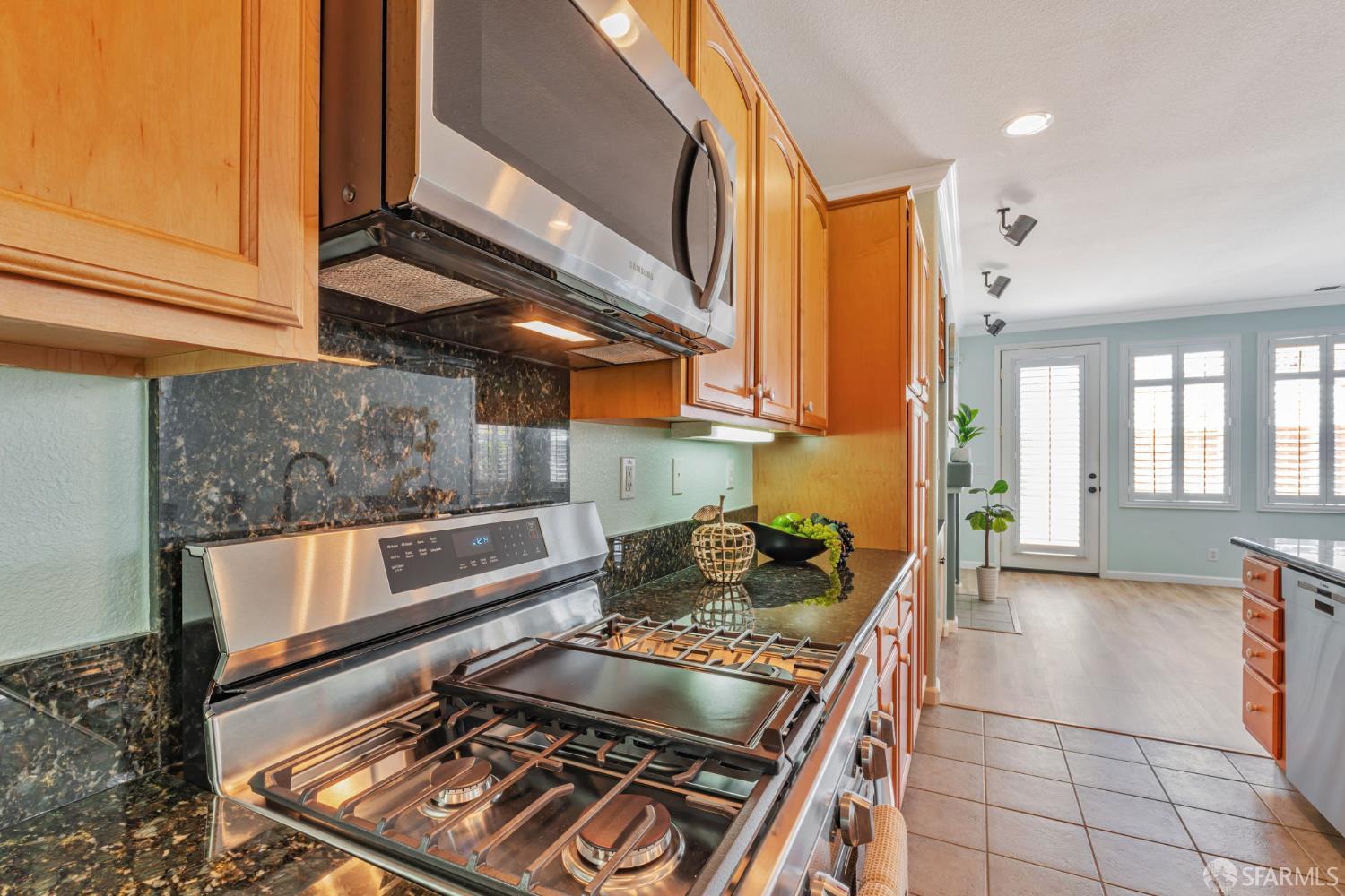 2772 Shellgate Circle Hayward, CA 94545 - Photo 19 of 70 Gallery Image 19