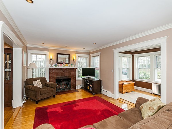 22 Avon Road Watertown, MA 02472 - Photo 4 of 30