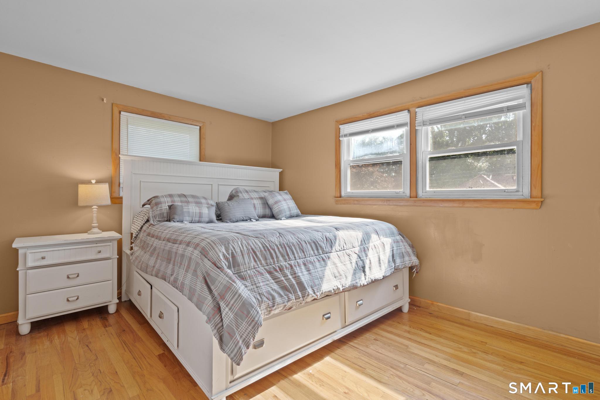63 Bates Street Hartford, CT 06114 - Photo 12 of 37