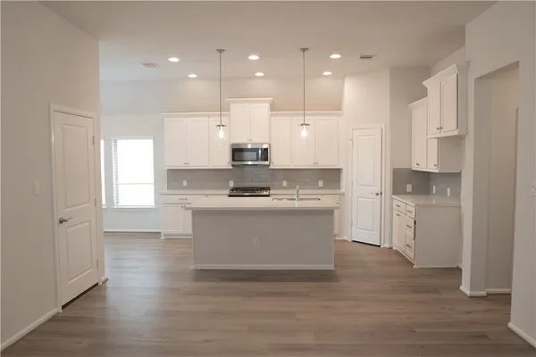 $2,250 | 916 Azul Lagoon Drive, Leander, TX 78641