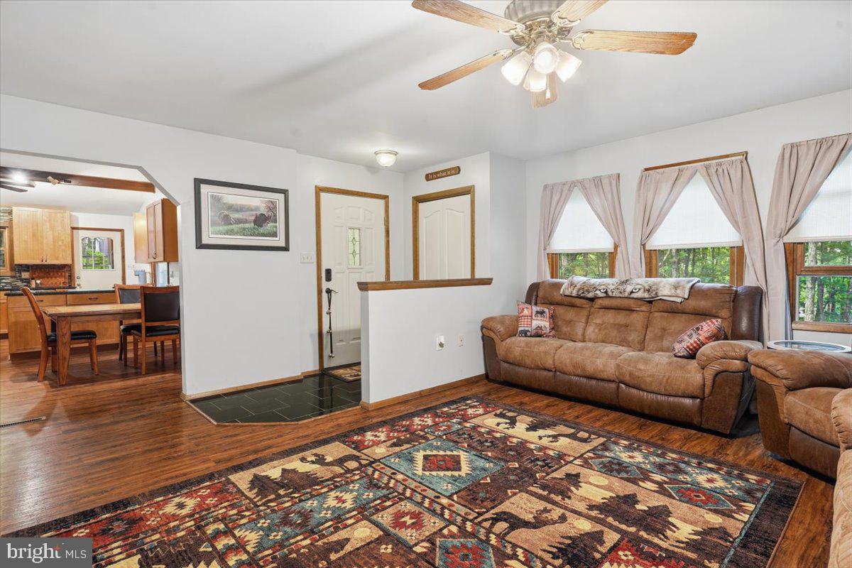 177 Jay Effort, PA 18330 - Photo 12 of 47 Cozy living space with natural light.