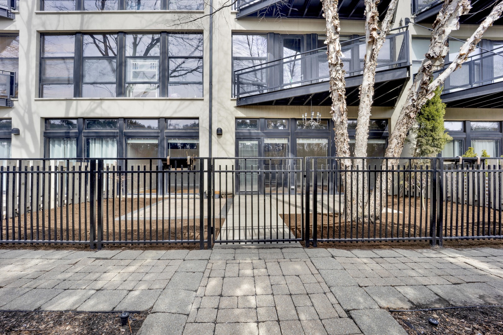 1071 West 15th Street, Unit 109 Chicago, IL 60608 - Photo 1 of 31