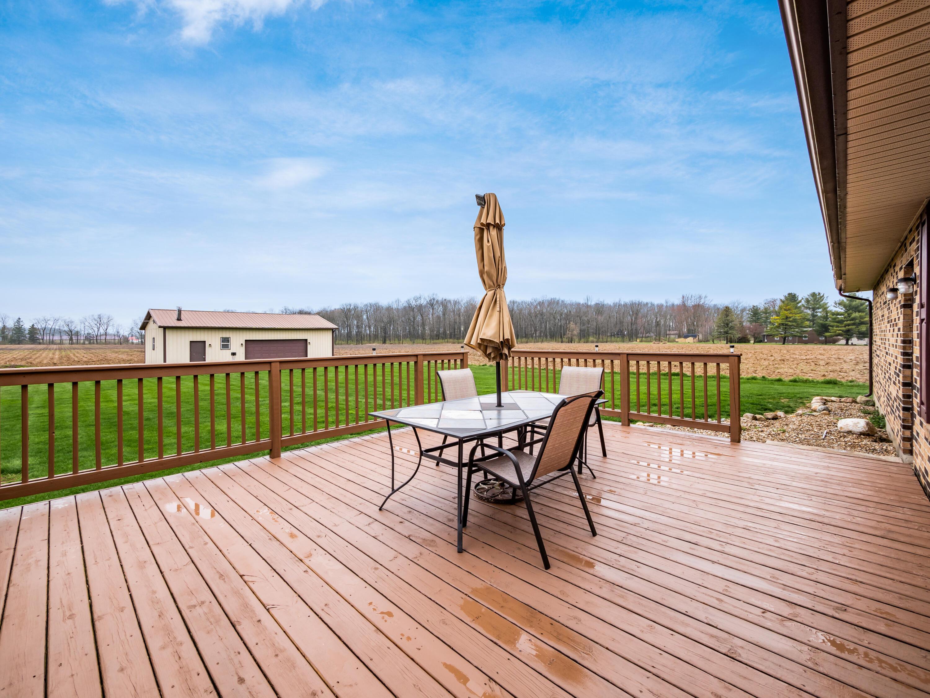 1891 Kauffman Road Marion, OH 43302 - Photo 30 of 41 Back Porch