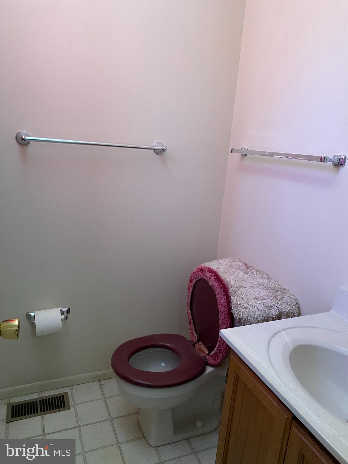 6621 Allentown Road Temple Hills, MD 20748 - Photo 12 of 23 Primary half bath