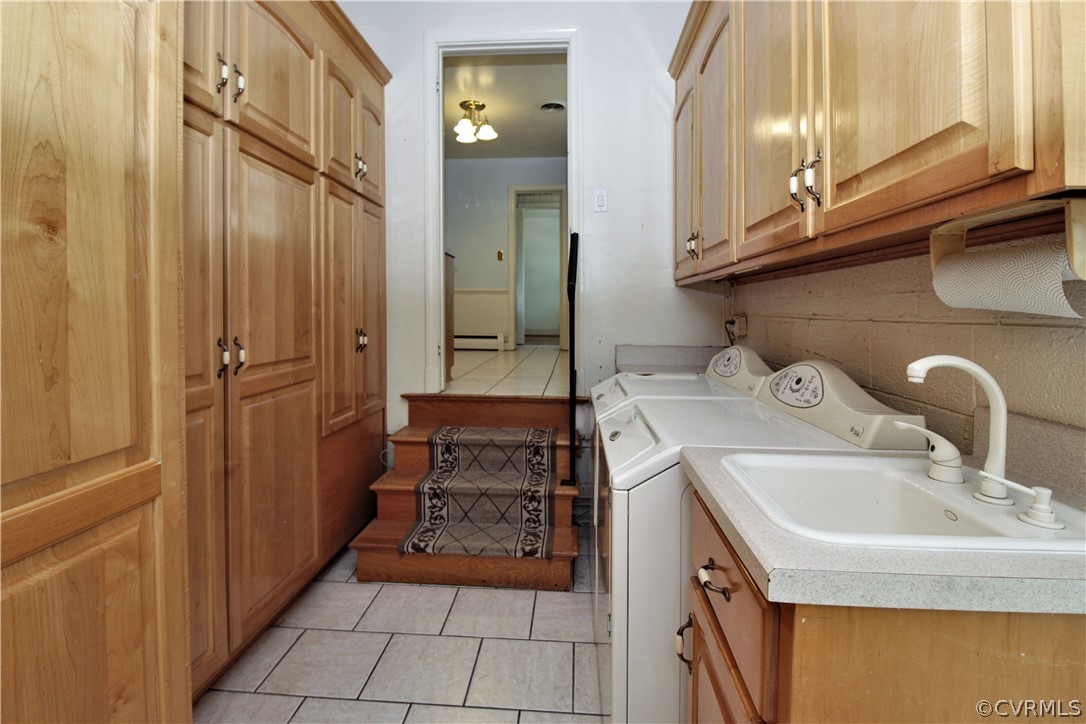 2931 Osborne Road Chester, VA 23831 - Photo 11 of 24 a bathroom with a sink and a mirror