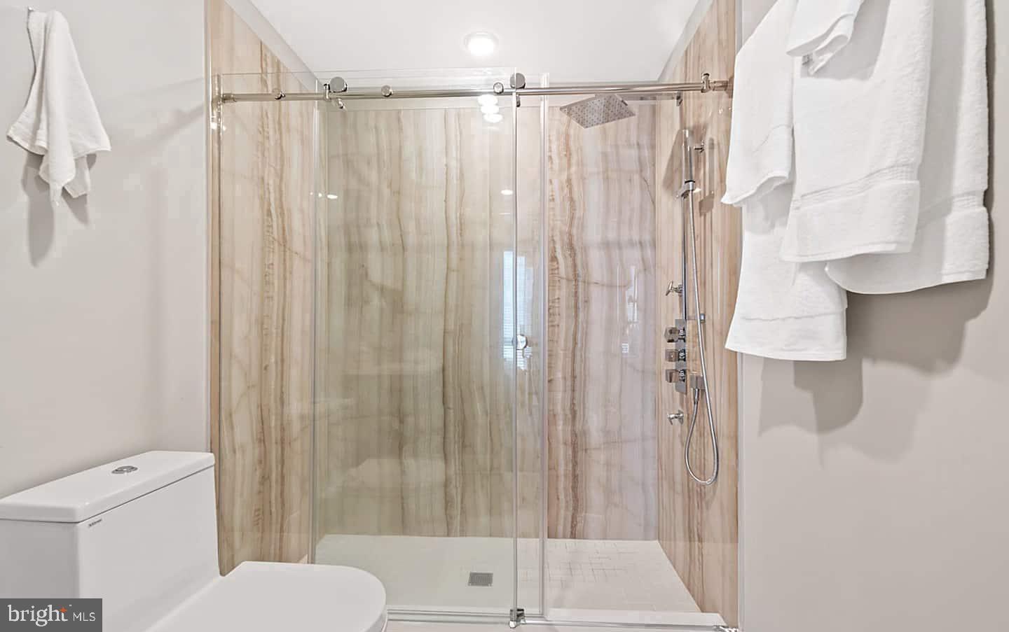 2010 Walnut Street, Unit 501 Philadelphia, PA 19103 - Photo 6 of 17