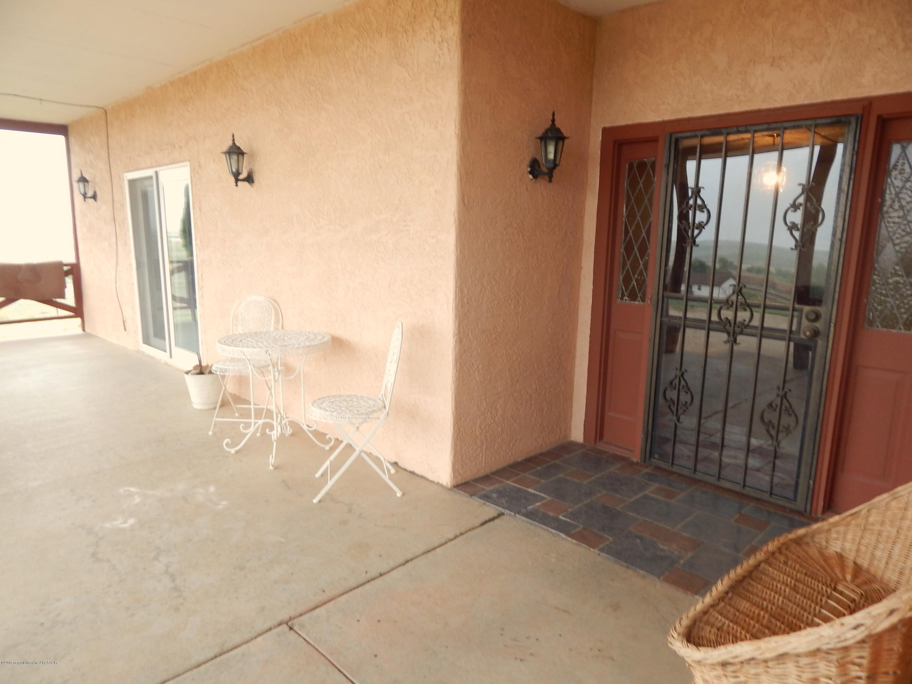 6100 Hester Road Amarillo, TX 79124 - Photo 6 of 21 front porch entry