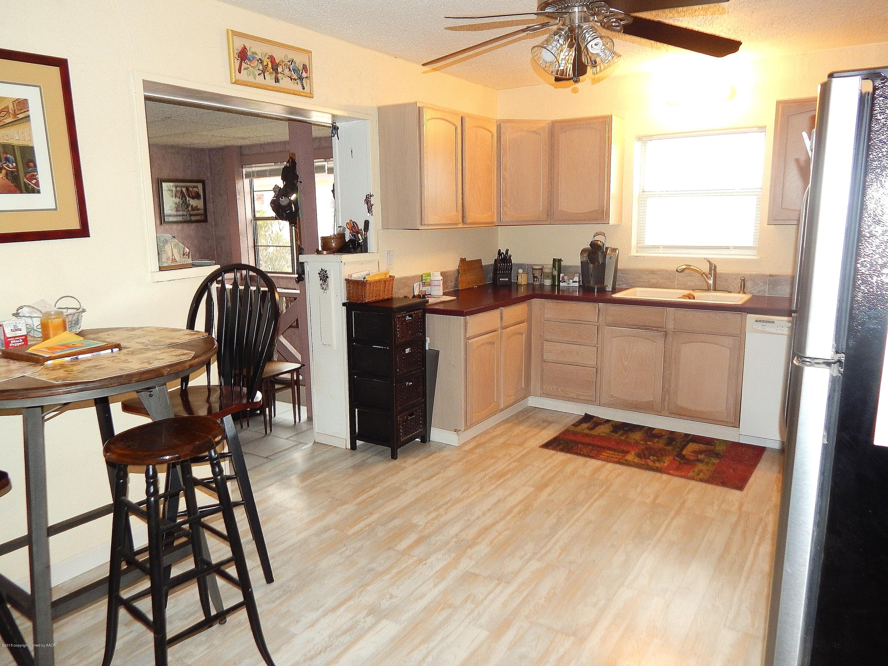 6100 Hester Road Amarillo, TX 79124 - Photo 10 of 21 KITCHEN