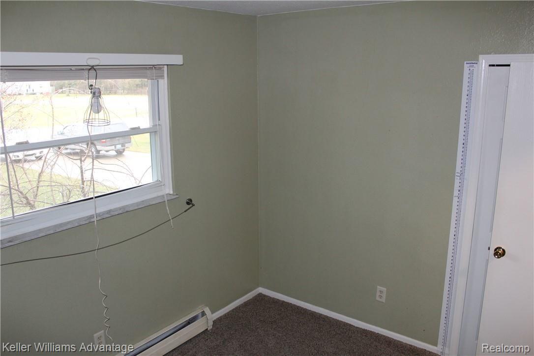 2620 West Erie Road Temperance, MI 48182 - Photo 10 of 47 IMG_2504.JPG