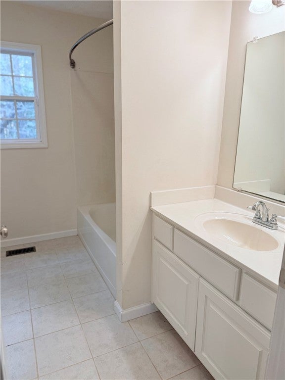 460 Waverly Road Auburn, AL 36832 - Photo 11 of 27 Downstairs Primary Bath