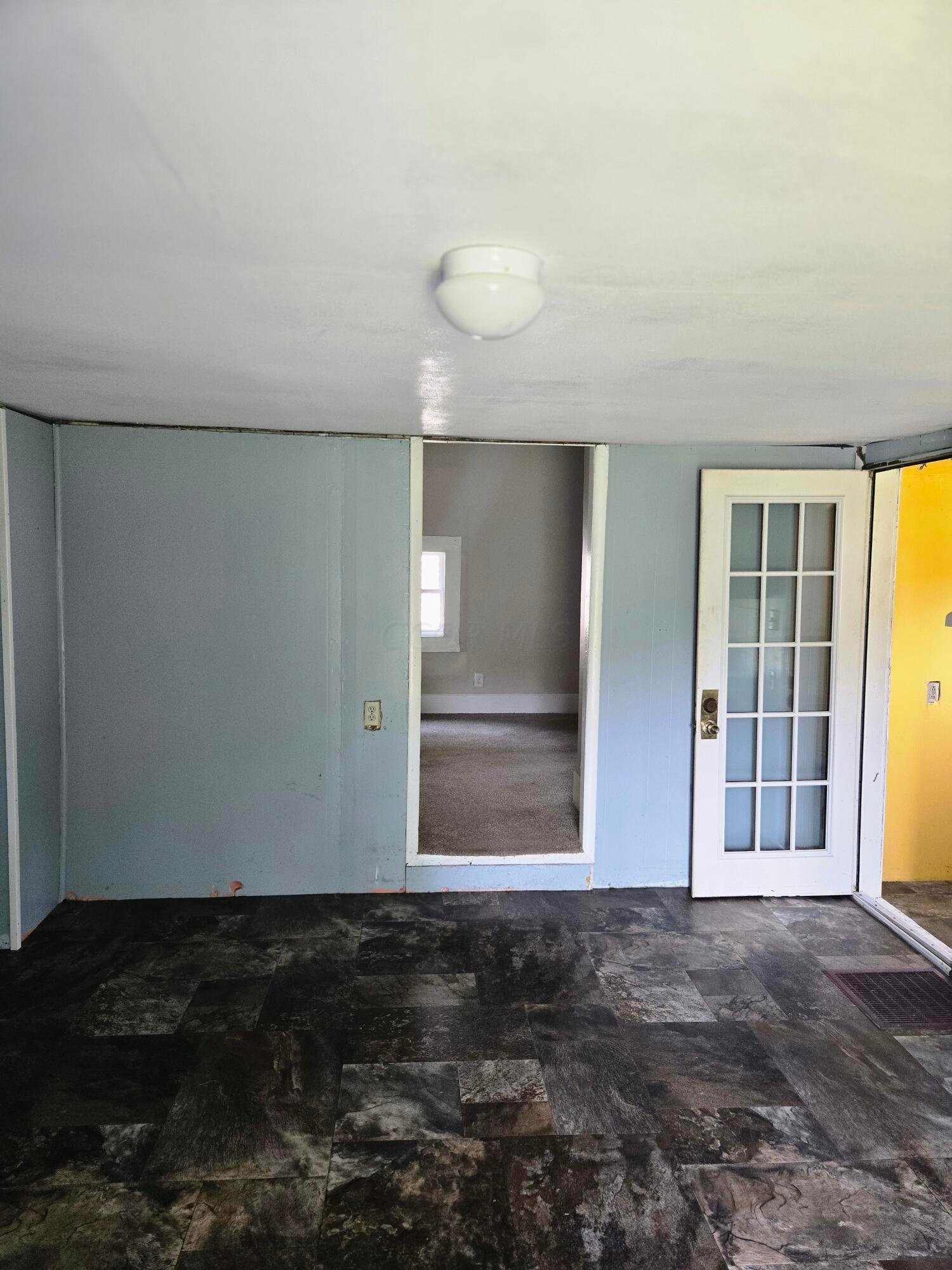 8093 Fox Road Cambridge, OH 43725 - Photo 10 of 17 20240618_125242~2