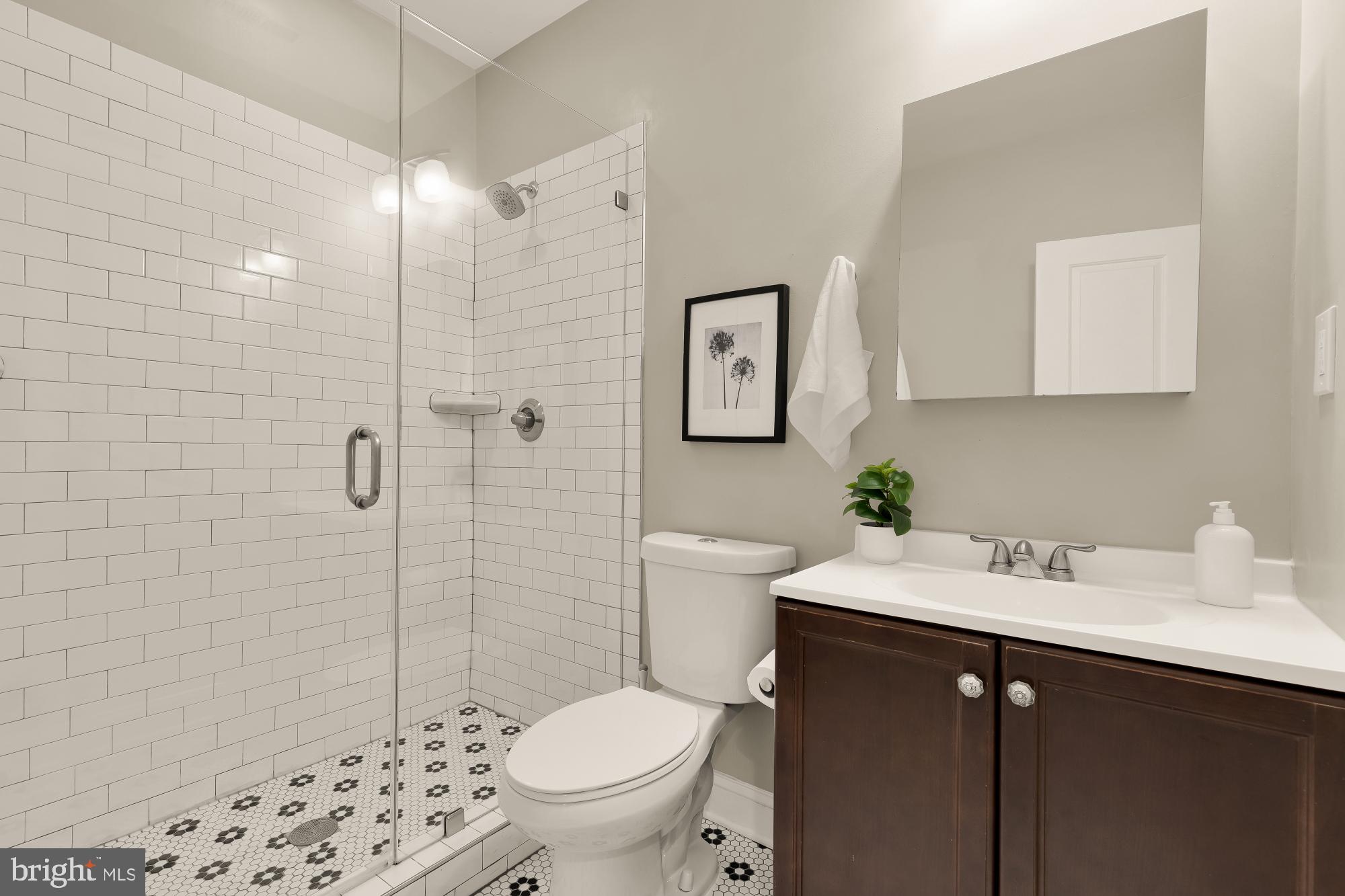 1018 13th Street Southeast, Unit 2 Washington, DC 20003 - Photo 14 of 22