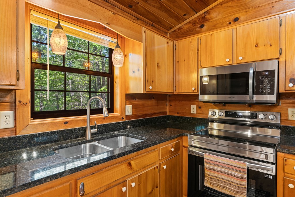 31 Eagle Feather Drive Blue Ridge, GA 30513 - Photo 13 of 28 Gallery Image 13