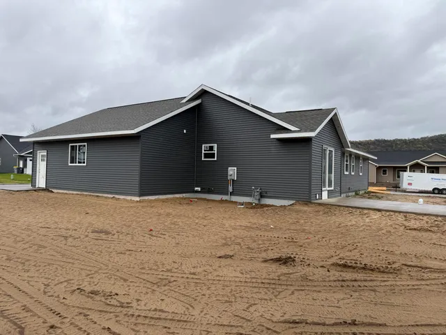 $539,900 | 1818 Arches Drive, Holmen, WI 54636
