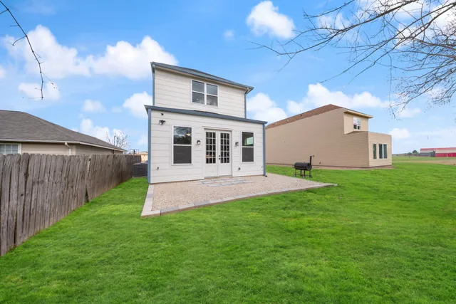 $2,500 | 1130 Miller Road, Sealy, TX 77474