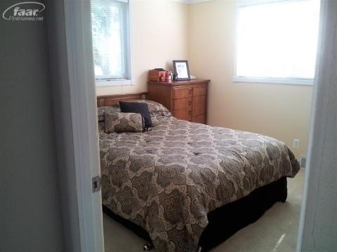 16763 Maple Tree Drive Fenton, MI 48430 - Photo 19 of 22 20257084-19.JPG