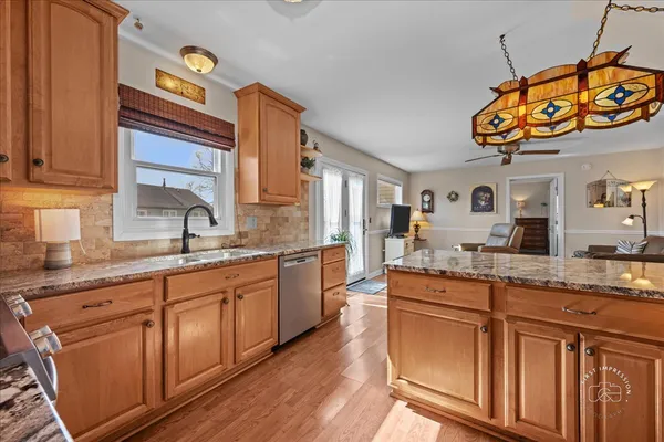 $575,000 | 2138 Derby Court, Wheaton, IL 60189