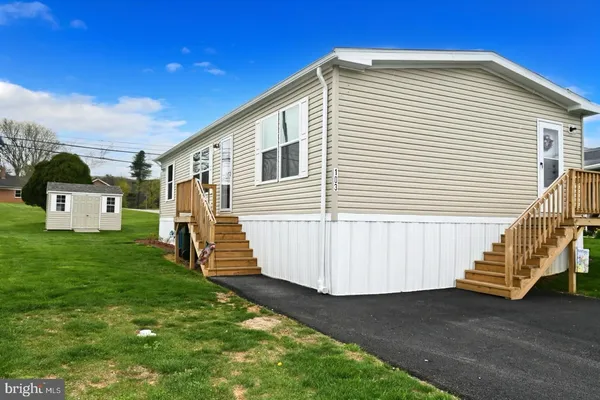 $149,900 | 103 Carbridge Road East, Stewartstown, PA 17363