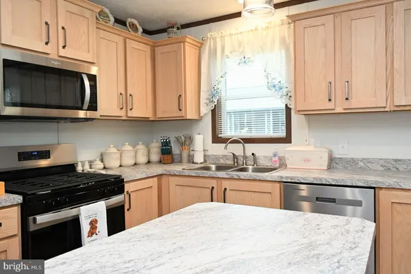 $149,900 | 103 Carbridge Road East, Stewartstown, PA 17363