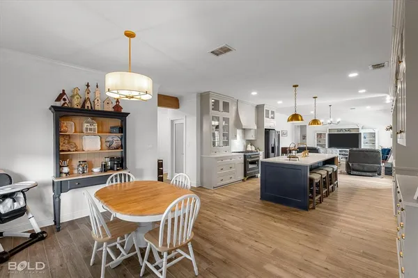 $749,900 | 200 Colonel Burt Drive, Benton, LA 71006