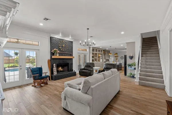 $749,900 | 200 Colonel Burt Drive, Benton, LA 71006