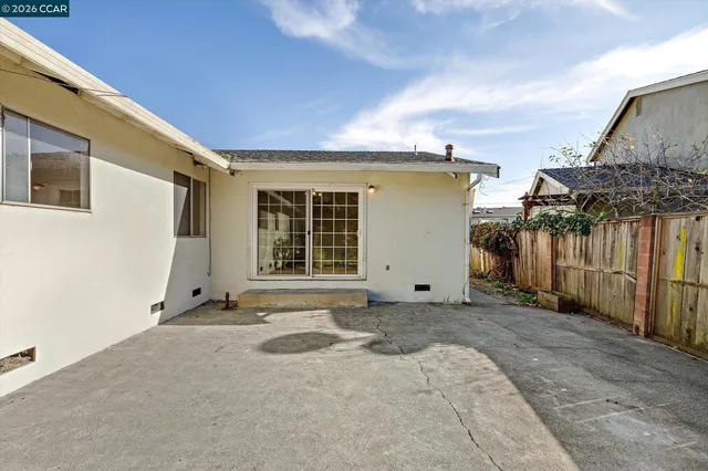 $819,900 | 2075 Costa Court, Pinole, CA 94564