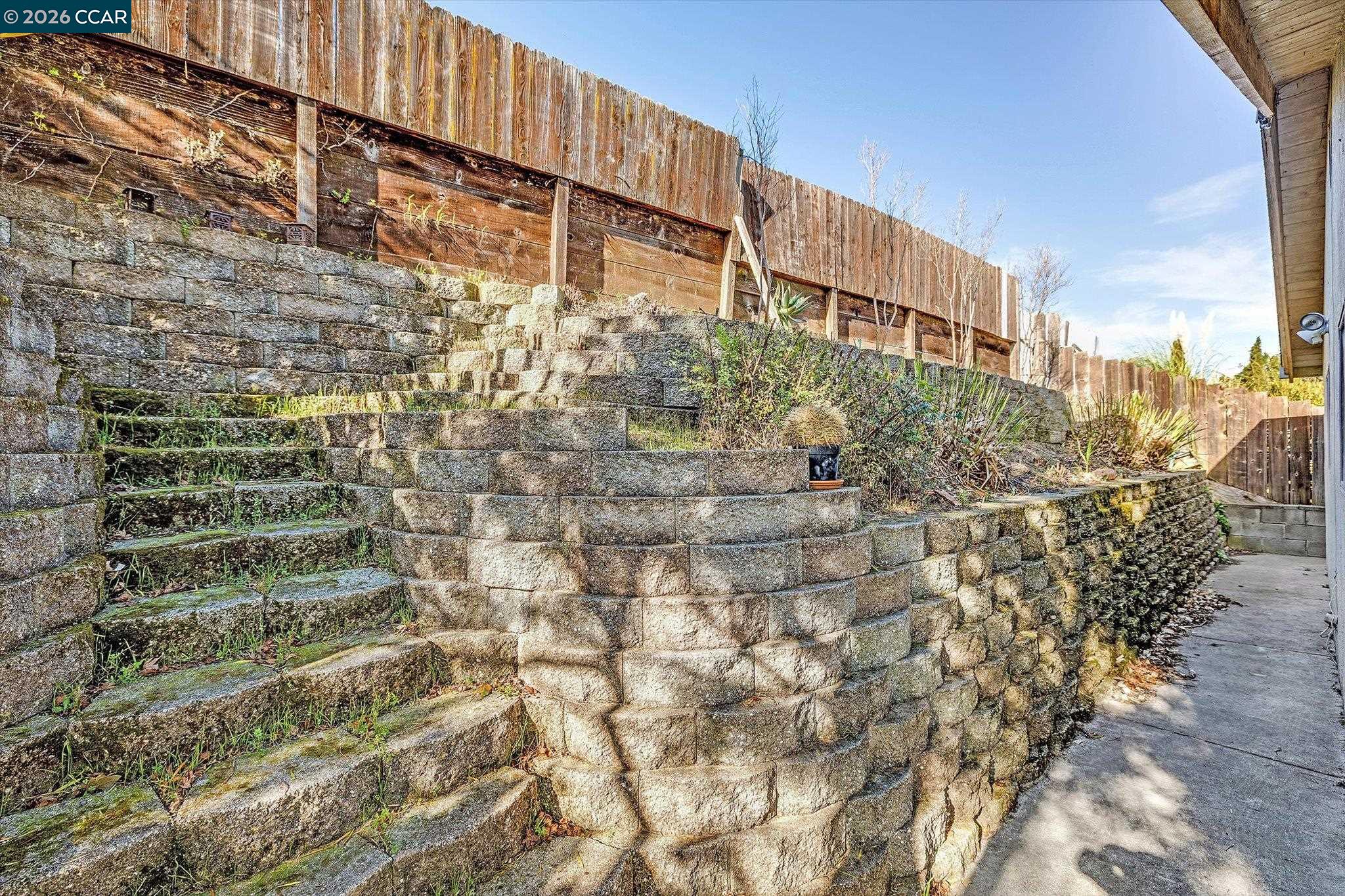 2075 Costa Court Pinole, CA 94564 - Photo 38 of 41