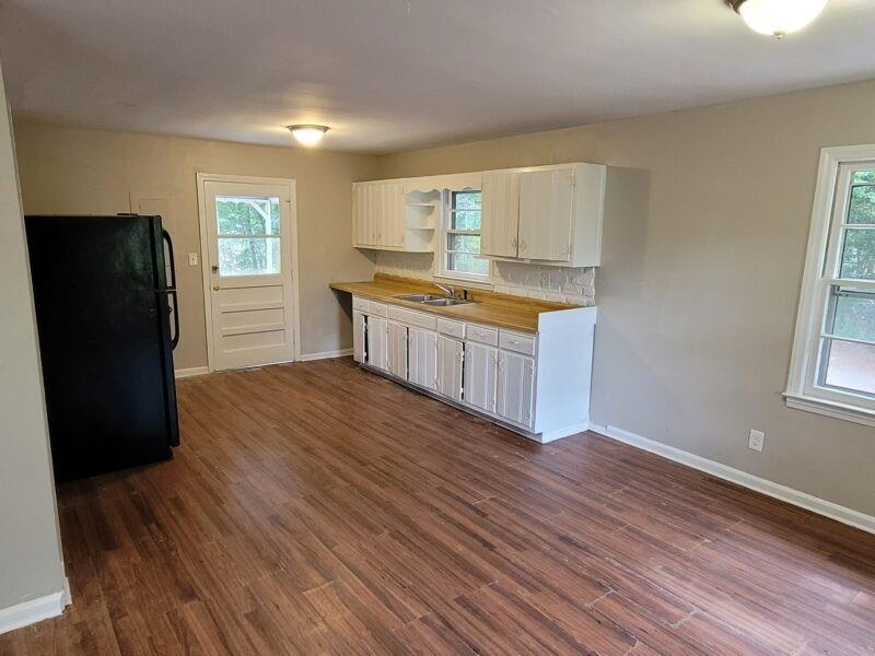 4267 Chamblee Tucker Road Atlanta, GA 30340 - Photo 4 of 8 Gallery Image 4