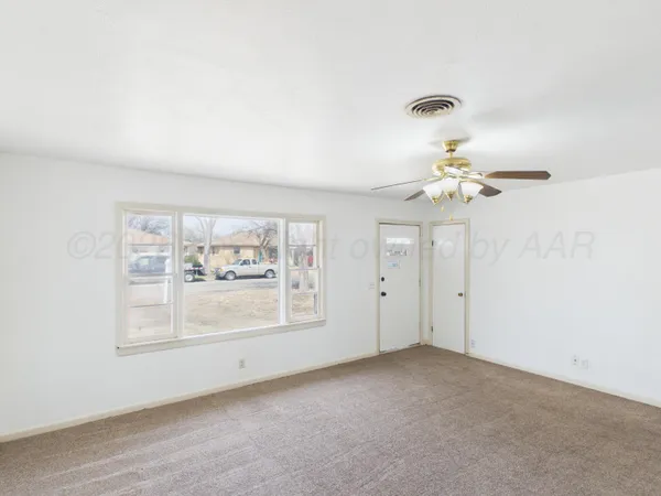 $169,000 | 813 Northeast 3rd Street, Dumas, TX 79029
