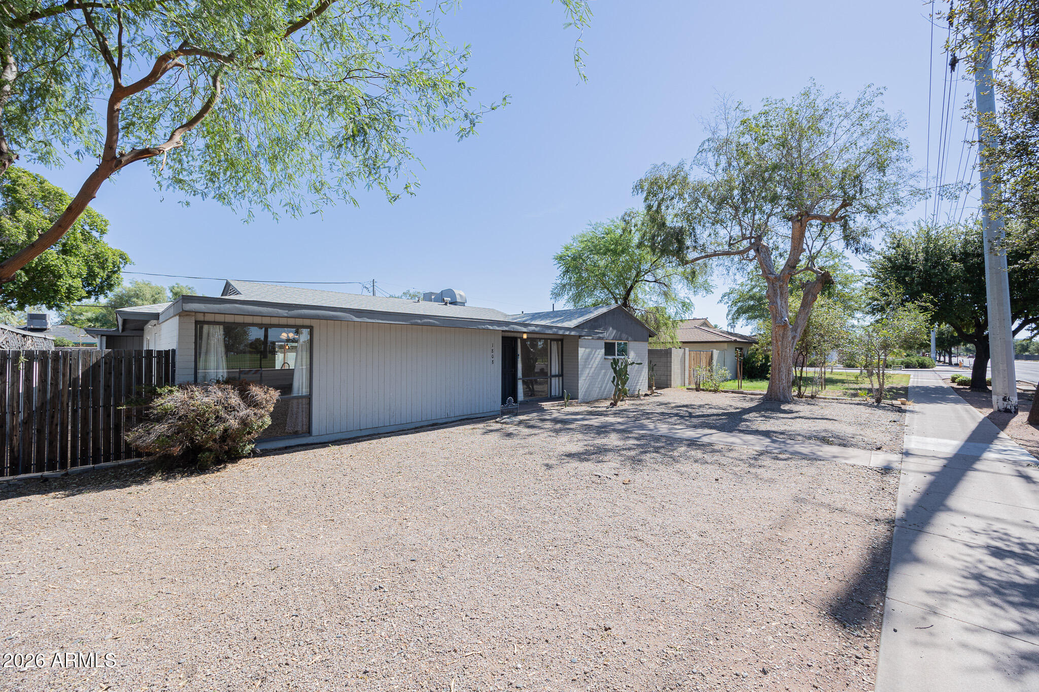 1808 West Thomas Road Phoenix, AZ 85015 - Photo 1 of 27 3