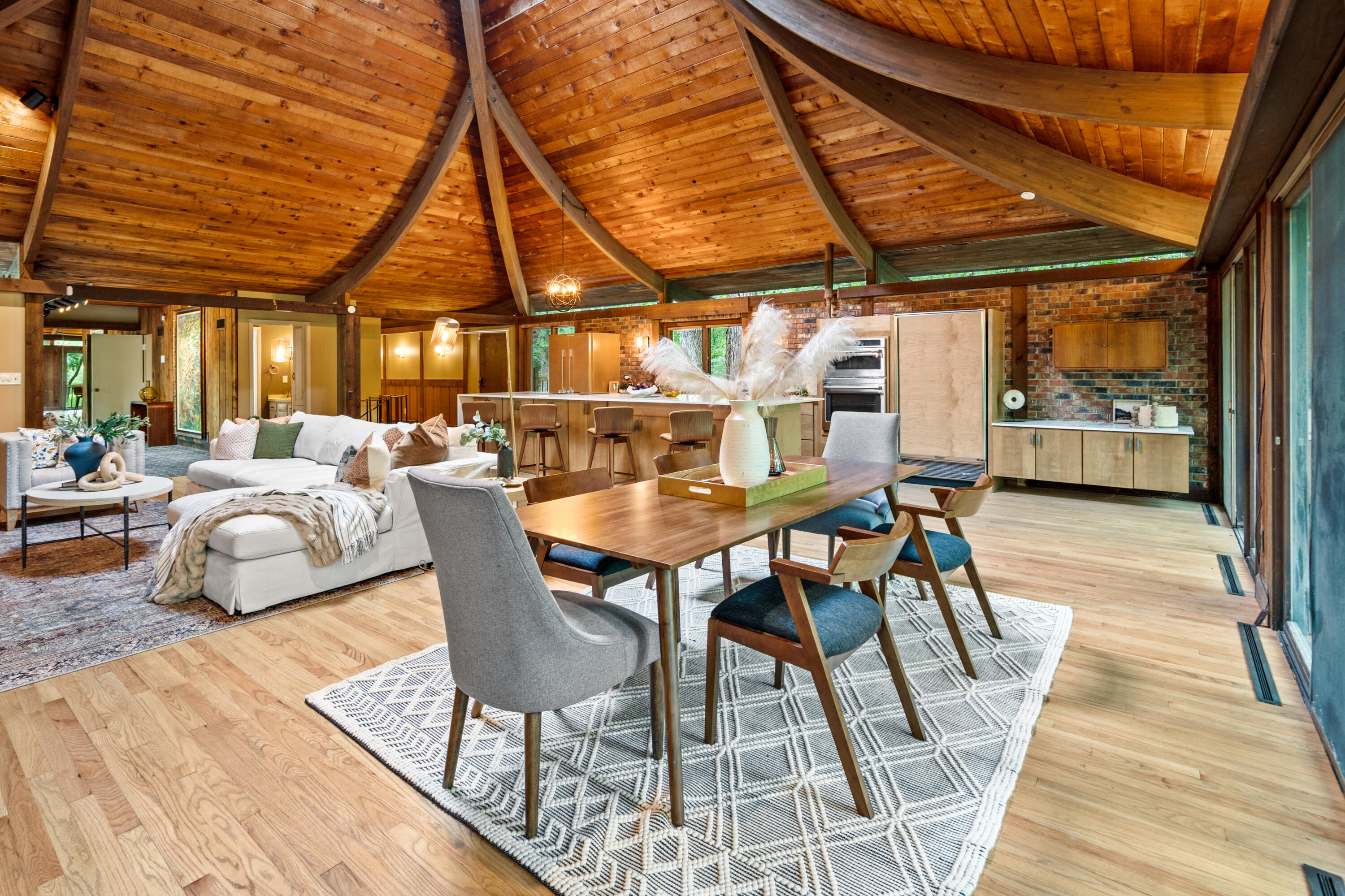 8500 North River Road River Hills, WI 53217 - Photo 13 of 105 Dining Space