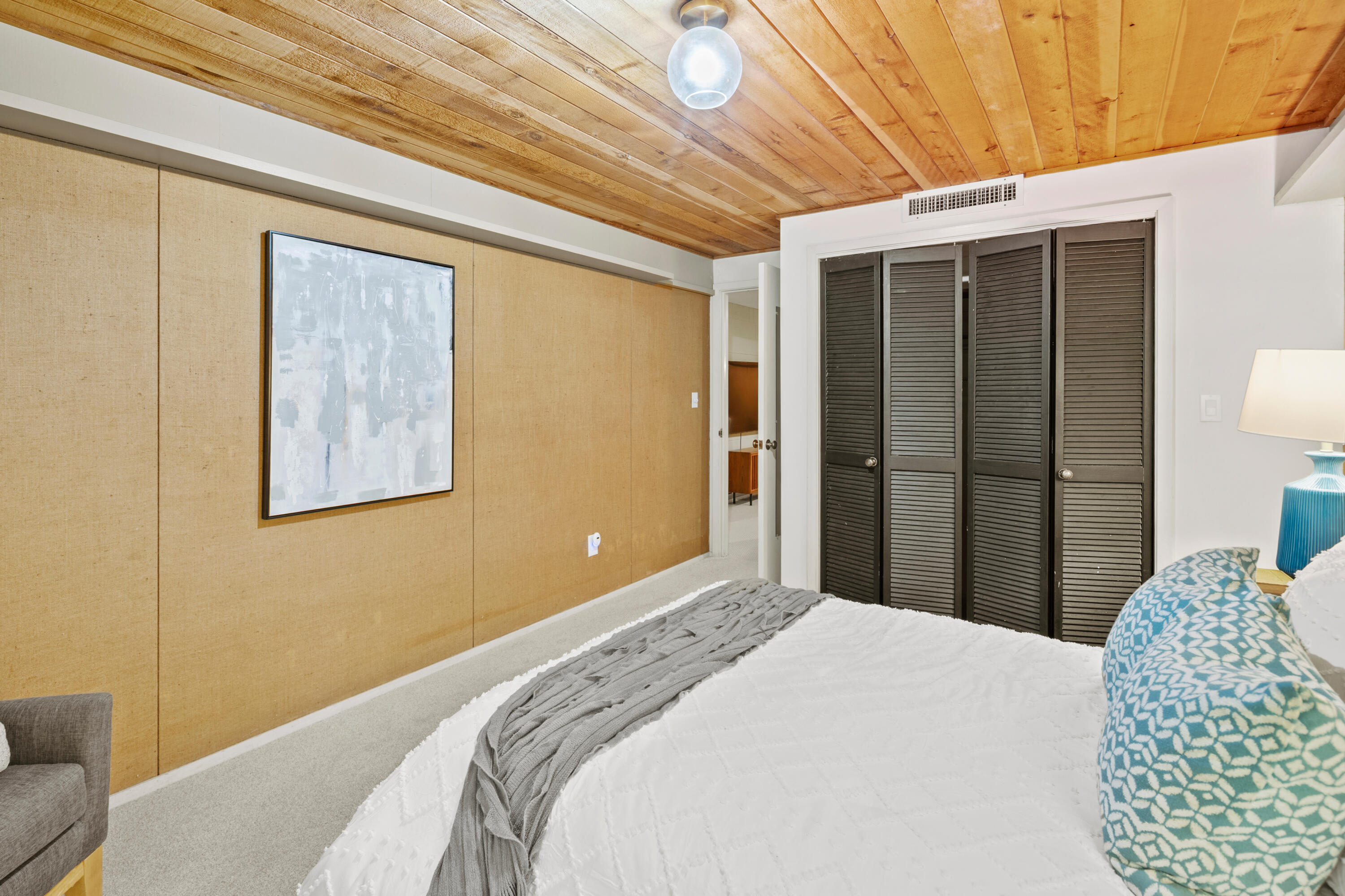 8500 North River Road River Hills, WI 53217 - Photo 56 of 105 Bedroom 2