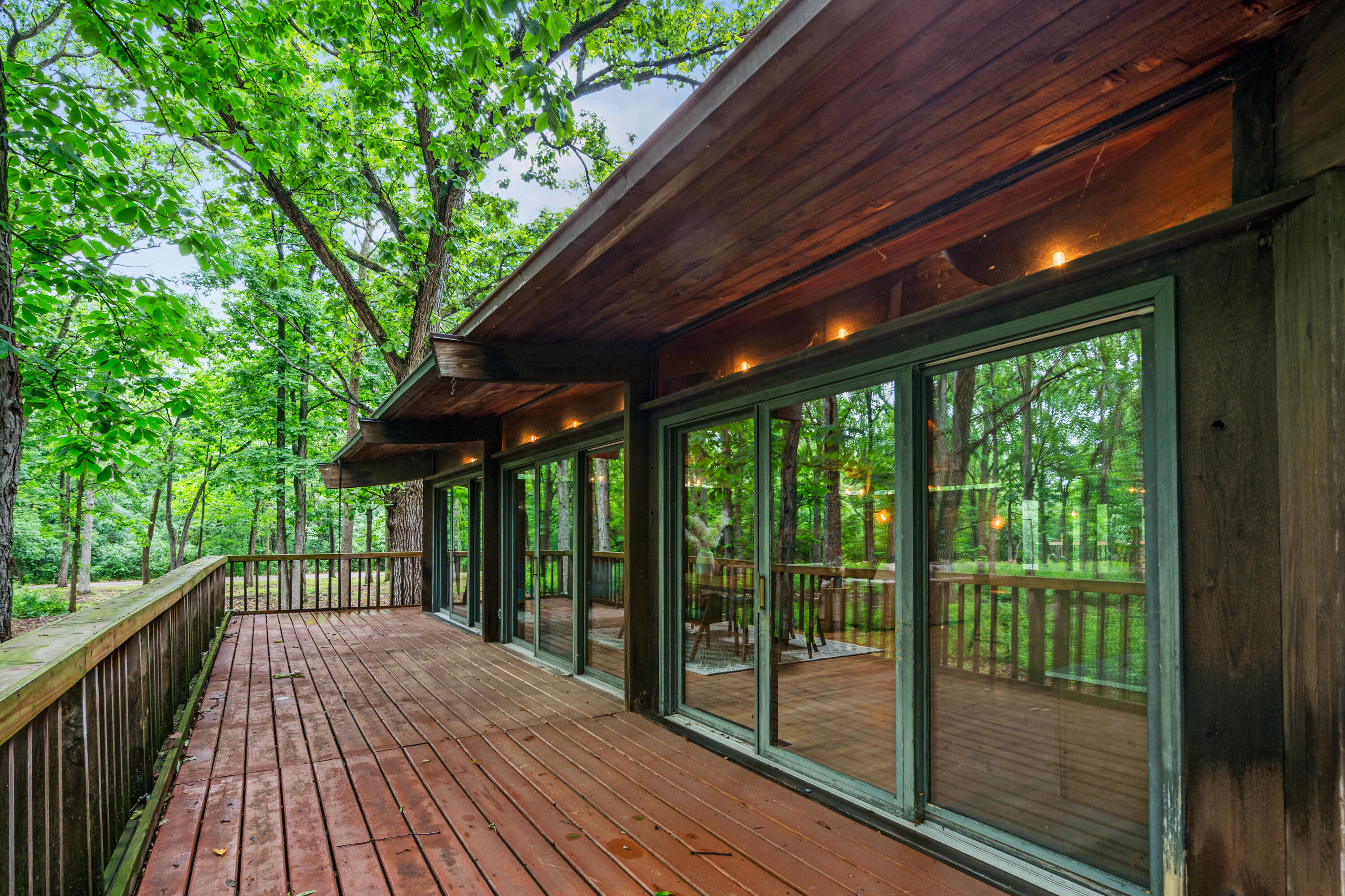 8500 North River Road River Hills, WI 53217 - Photo 80 of 105 Main patio