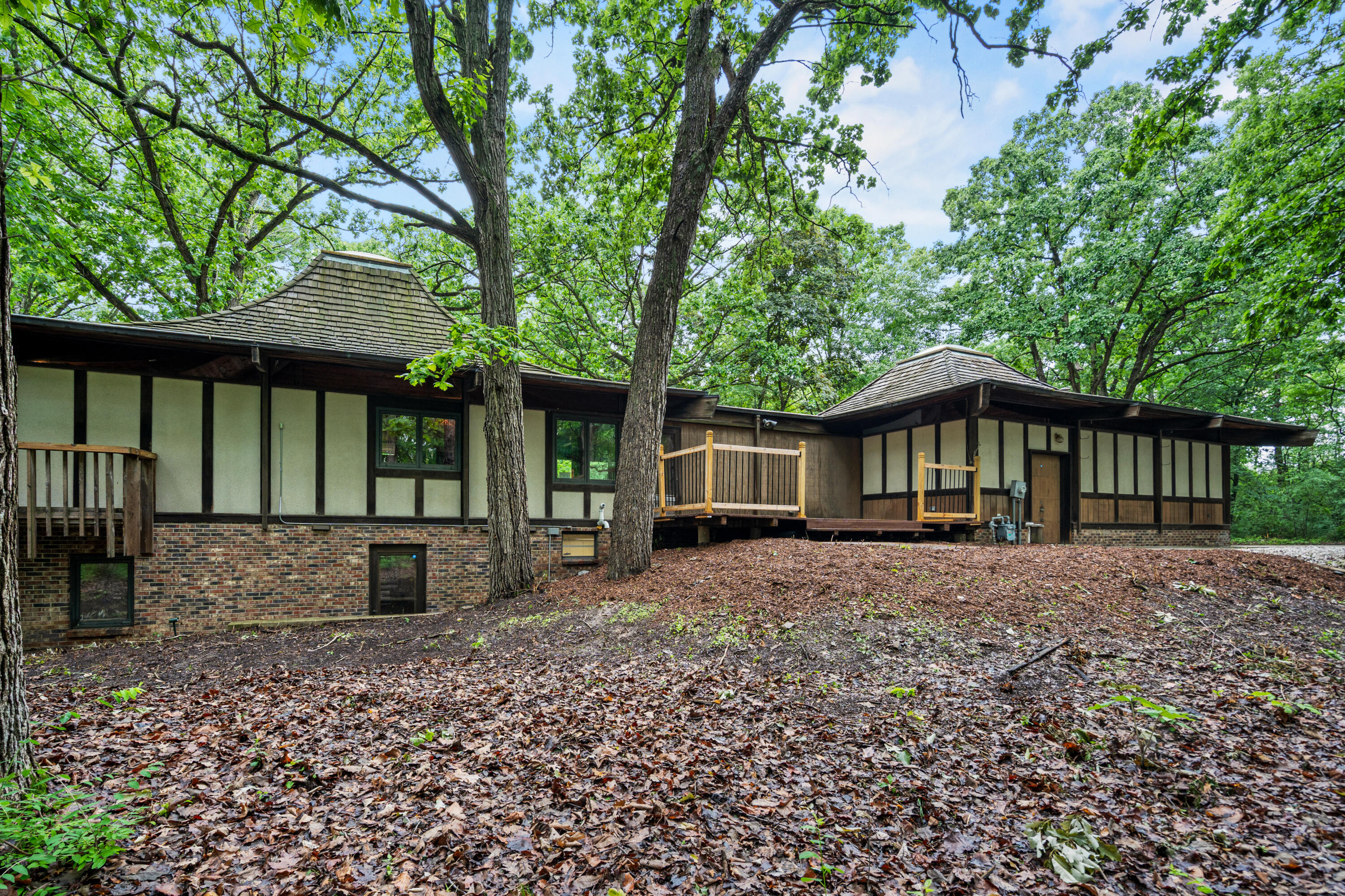 8500 North River Road River Hills, WI 53217 - Photo 88 of 105 8500 N River Rd