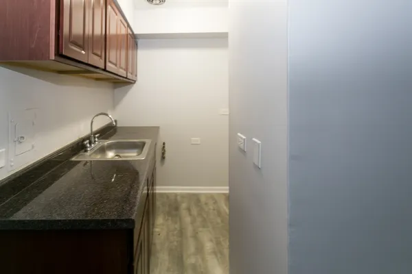 $1,195 | 1040 West Hollywood Avenue, Unit 311, Chicago, IL 60660