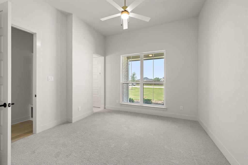 6451 Cedar Elm Road Midlothian, TX 76065 - Photo 29 of 39 6451 Cedar Elm- bedroom-9037
