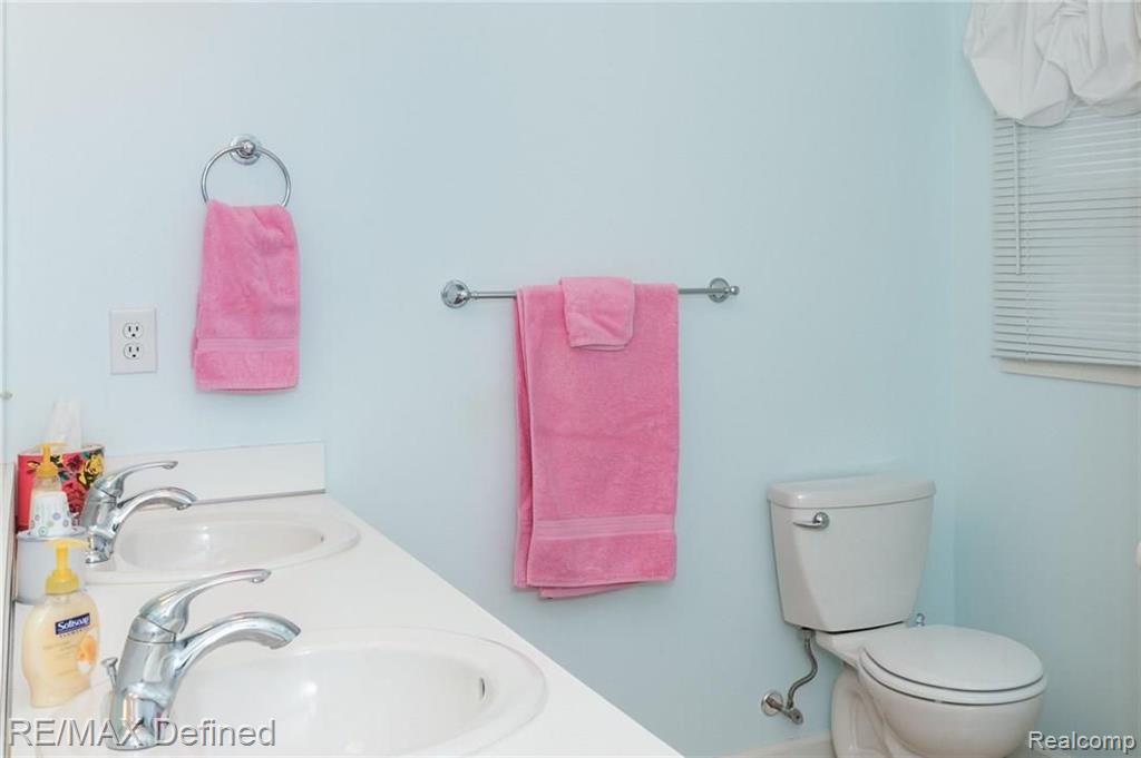 1205 Hathaway Rising Rochester Hills, MI 48306 - Photo 25 of 27