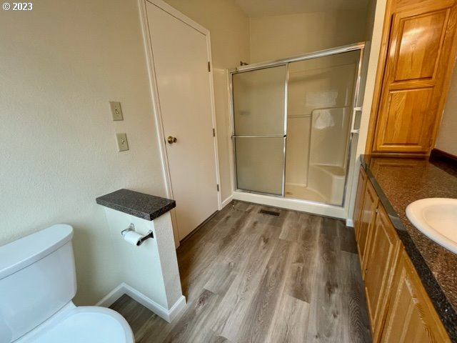 3355 North Delta Road Eugene, OR 97408 - Photo 10 of 15 a bathroom with a sink and a toilet